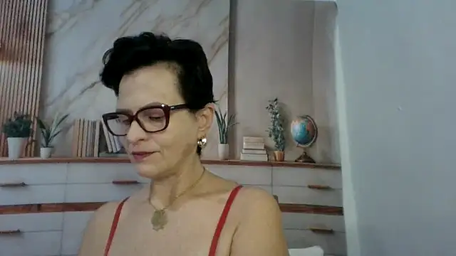 Luna-Hot0802 online show from 3, 3, 2026