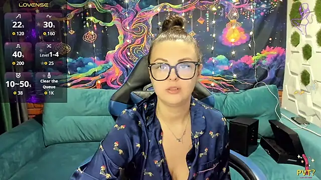 MonicaMoonly online show from 16, 12, 2025