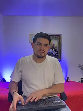 williamsmiiths16 online show from 9, 3, 2026