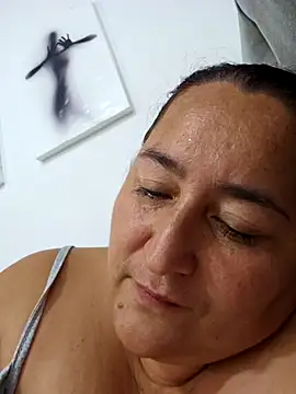 VioletBruces online show from 12, 4, 2026