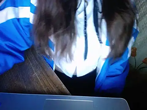 maian love online show from 18, 3, 2026