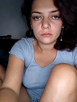 LadyNoraa online show from 3, 12, 2025