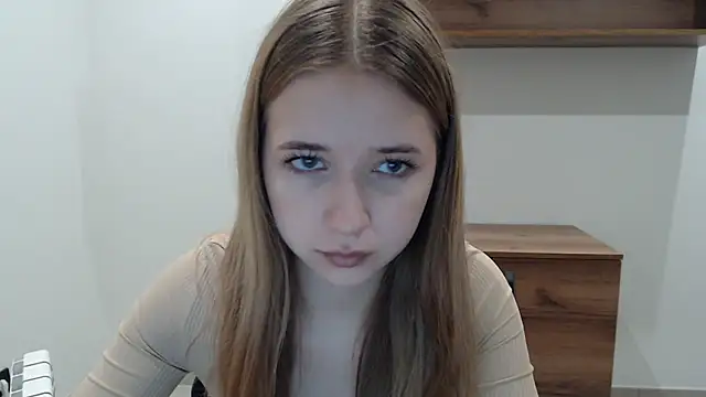 SweetBellaa  online show from 18, 12, 2025