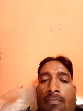 RahulPriya-1992 online show from 4, 12, 2025