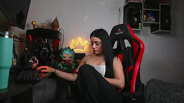 Juliethassmith3 online show from 12, 1, 2026