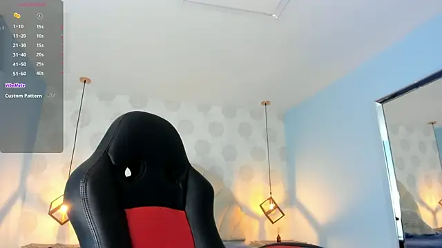Snapshot of VENUSGREYS1 chatting on 9, 5, 2026 VENUSGREYS1 online show from 9, 5, 2026