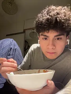 hungspanishtwink online show from 24, 2, 2026