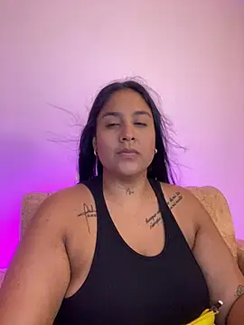 Snapshot of YenthCorona chatting on 24, 5, 2026 YenthCorona online show from 24, 5, 2026