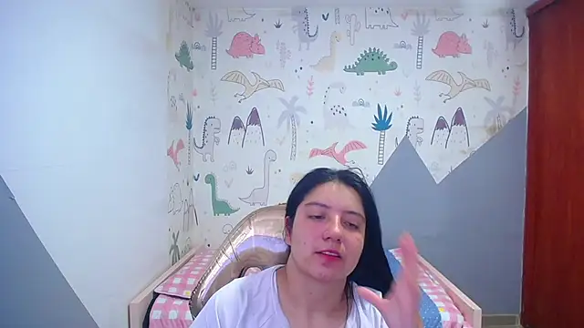 Snapshot of eva_smit_t chatting on 20, 12, 2025 eva smit t online show from 20, 12, 2025