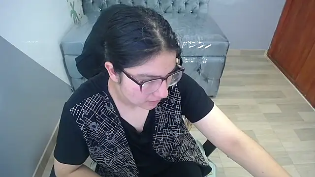 Snapshot of eva_smit_t chatting on 4, 2, 2026 eva smit t online show from 4, 2, 2026