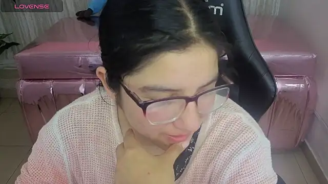 Snapshot of eva_smit_t chatting on 25, 2, 2026 eva smit t online show from 25, 2, 2026