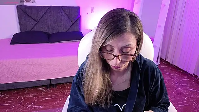 Snapshot of Scarlett_079 chatting on 11, 5, 2026 Scarlett 079 online show from 11, 5, 2026