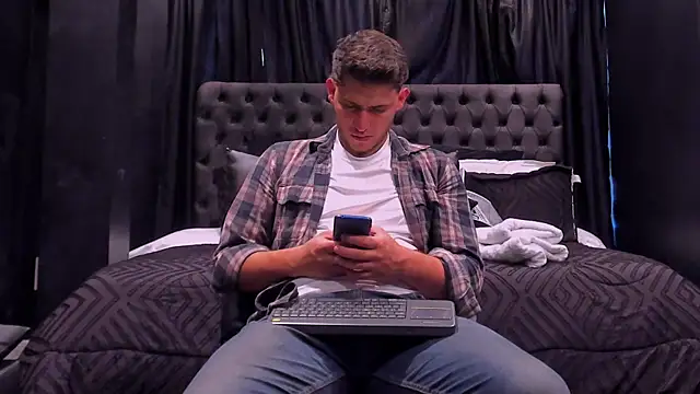 big  friends online show from 7, 4, 2026