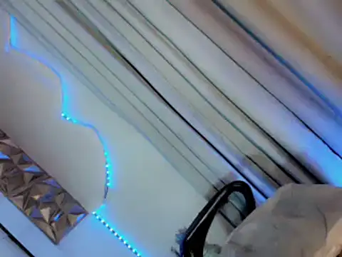 yourbomb shellxx online show from 25, 4, 2026