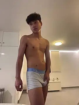 Snapshot of OnlyTyroone chatting on 24, 3, 2026 OnlyTyroone online show from 24, 3, 2026