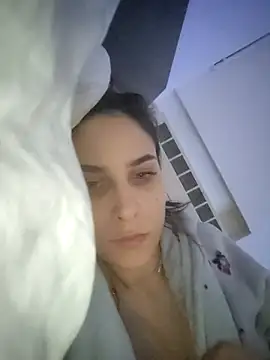 cristinalore online show from 5, 12, 2025