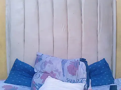 Snapshot of Tokyoxx25 chatting on 19, 12, 2025 Tokyoxx25 online show from 19, 12, 2025