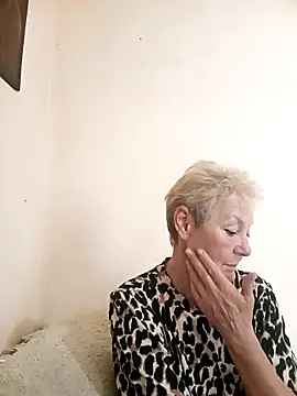 Snapshot of Calypso-Loove chatting on 2, 7, 2026 Calypso-Loove online show from 2, 7, 2026