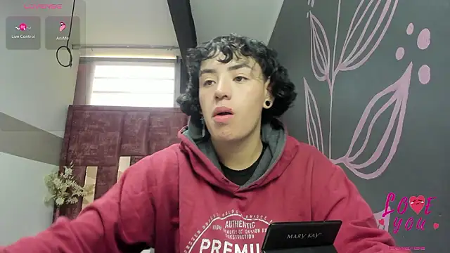 Kiara Fox   online show from 25, 2, 2026