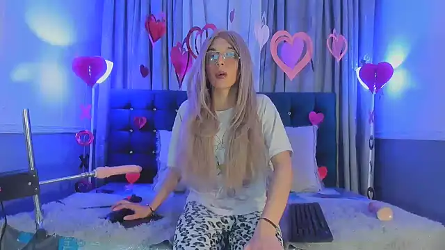 Lis Pearson online show from 6, 2, 2026