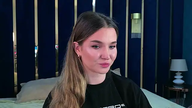 Lina Sinerz online show from 5, 4, 2026