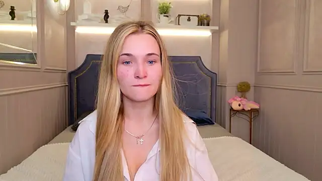 Snapshot of Lina_Sinerz chatting on 10, 7, 2026 Lina Sinerz online show from 10, 7, 2026
