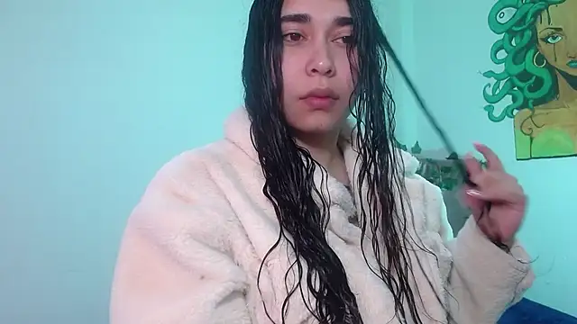 naomybenedetti online show from 21, 12, 2025