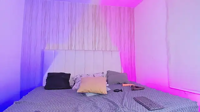 Snapshot of EdnaJara chatting on 4, 3, 2026 EdnaJara online show from 4, 3, 2026