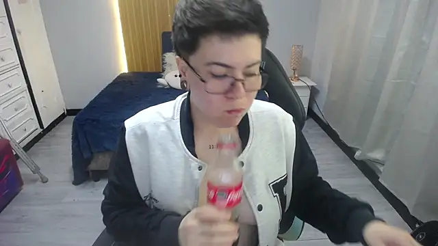 geminis xxx online show from 18, 4, 2026