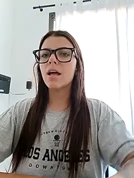 Snapshot of lililovexx chatting on 17, 2, 2026 lililovexx online show from 17, 2, 2026