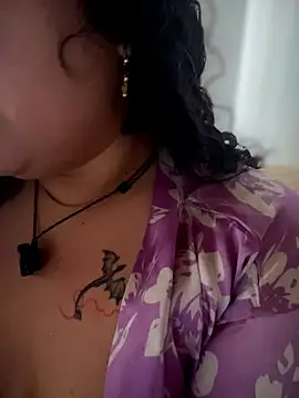 Snapshot of VanesssaMilf_ chatting on 16, 2, 2026 VanesssaMilf online show from 16, 2, 2026