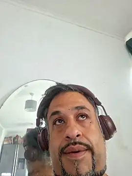 Snapshot of maannn8962 chatting on 31, 5, 2026 maannn8962 online show from 31, 5, 2026