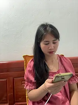 Him MountainGirl online show from 11, 4, 2026