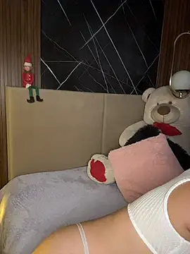 ValentinaEliot online show from 16, 12, 2025