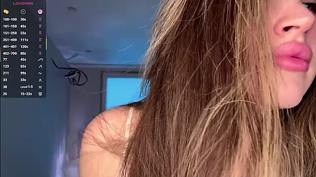 KiraBodrick online show from 11, 3, 2026