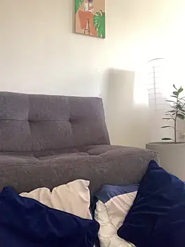 ladulcemary  online show from 12, 4, 2026