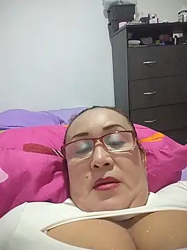 Nini Love  online show from 10, 3, 2026