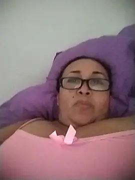 Snapshot of Nini_Love_ chatting on 12, 7, 2026 Nini Love online show from 12, 7, 2026