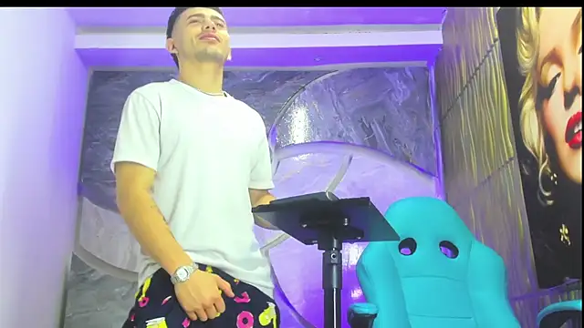 Snapshot of Jhostonex chatting on 4, 2, 2026 Jhostonex online show from 4, 2, 2026