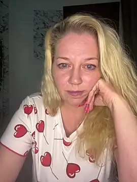 JenniferCarmen online show from 7, 2, 2026