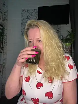 JenniferCarmen online show from 7, 2, 2026