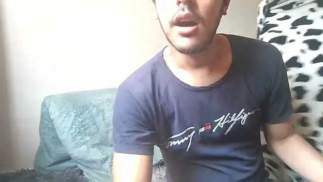 Snapshot of Hot_Contrasts chatting on 16, 1, 2026 Hot Contrasts online show from 16, 1, 2026