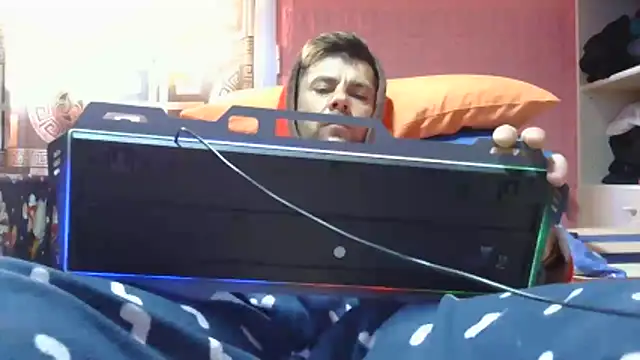 Snapshot of Pintiliescu chatting on 18, 3, 2026 Pintiliescu online show from 18, 3, 2026