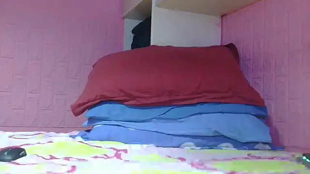 Snapshot of Pintiliescu chatting on 8, 4, 2026 Pintiliescu online show from 8, 4, 2026