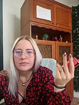 Snapshot of ChristinaWheeled11 chatting on 4, 3, 2026 ChristinaWheeled11 online show from 4, 3, 2026