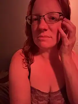 Snapshot of Lenaravenswood chatting on 18, 7, 2026 Lenaravenswood online show from 18, 7, 2026