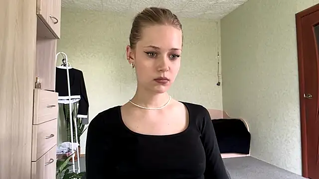 ZaidaSchwarten online show from 18, 5, 2026