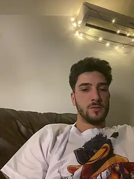 Snapshot of baiatfinseby chatting on 13, 1, 2026 baiatfinseby online show from 13, 1, 2026