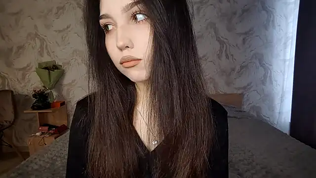 Qwami Amie online show from 21, 4, 2026