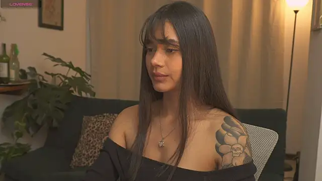 Snapshot of SeleneVaughan chatting on 23, 5, 2026 SeleneVaughan online show from 23, 5, 2026